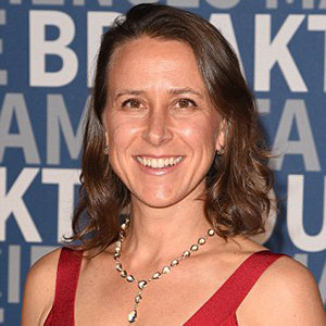 Anne Wojcicki Married, Husband, Divorce, Boyfriend, Affair, Family, Net Worth