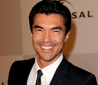 Ian Anthony Dale Married, Wife, Family, Parents, Height, Net Worth, Bio