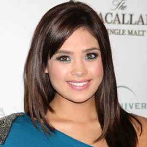 Nicole Gale Anderson Married, Boyfriend, Dating, Parents, Height, Net Worth