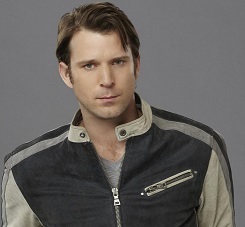 Wil Traval Married, Wedding, Wife, Girlfriend, Dating, Gay, Family