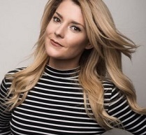 Grace Helbig Wiki, Engaged, Married, Boyfriend, Dating, Net Worth