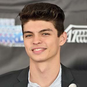 Ian Eastwood Facts On Girlfriend And Dating, Wiki, Height & More