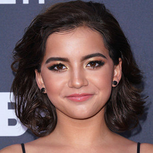 Does Isabela Moner Have A Boyfriend? What Is Her Net Worth?