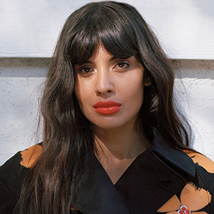 Actress Jameela Jamil Personal Life, Sexuality, Family & Facts