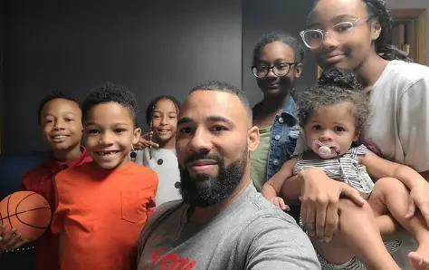 Marcus Rogers with all his six children