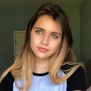 Nell Tiger Free Wiki, Real Name, Boyfriend, Parents, Net Worth