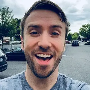 Insight Peter Hollens Married Life With Wife, Also His Net Worth