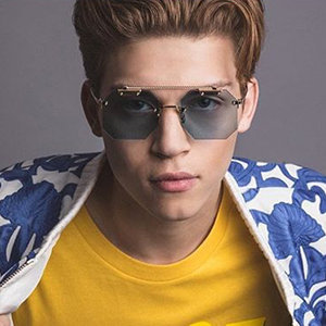 Ricky Garcia Wiki: Dating Now? Age, Girlfriend, Family, Height, Net Worth
